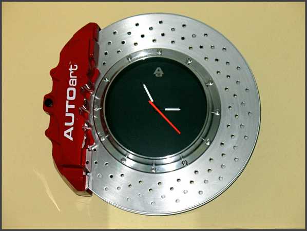 Wanduhr - Alu-Sportbremsscheibe Red Edition